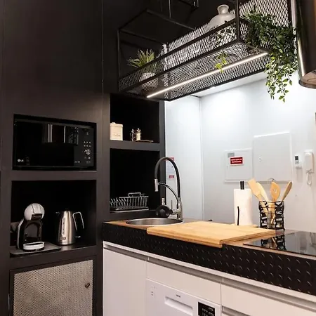 Dark Apartment *
