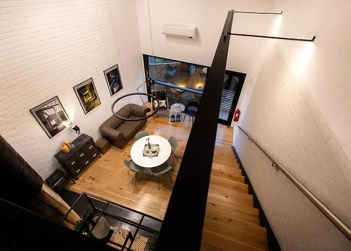 Dark * Sao Roque (Sao Miguel)